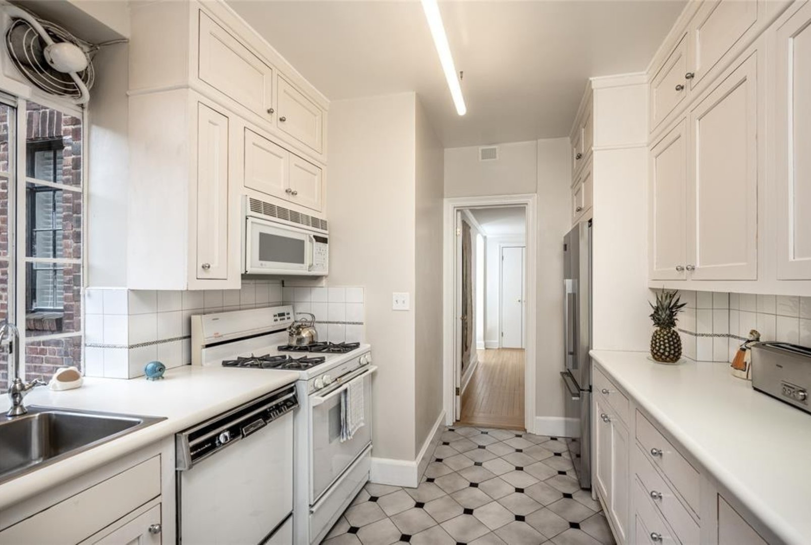 100 Ardsley Avenue W  #5G Photo 16