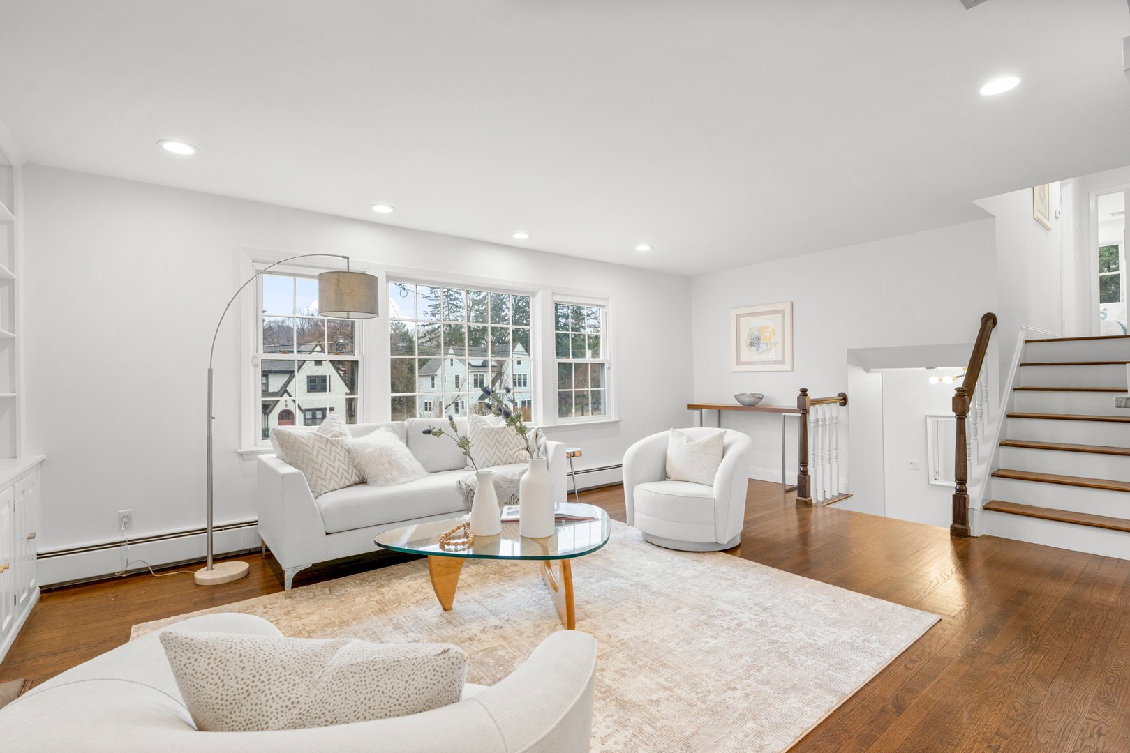 8 Valentine Road Photo 5