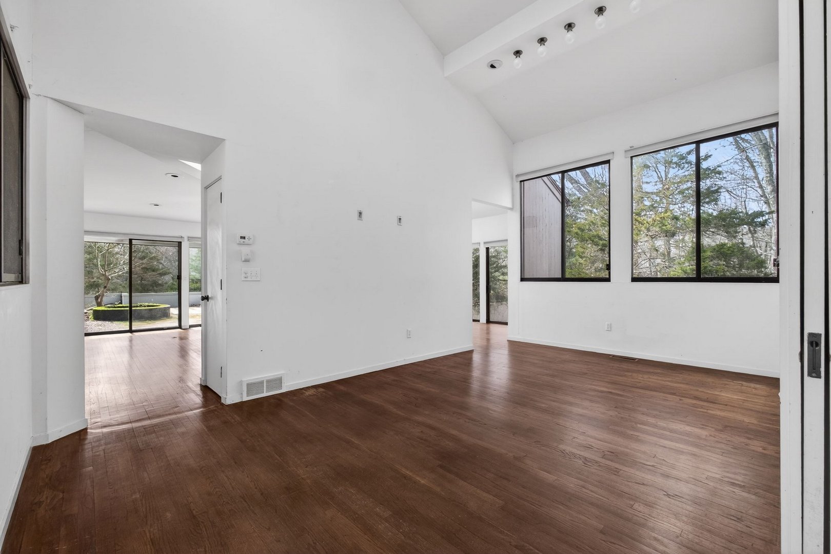 3-a Meetinghouse Lane Photo 13