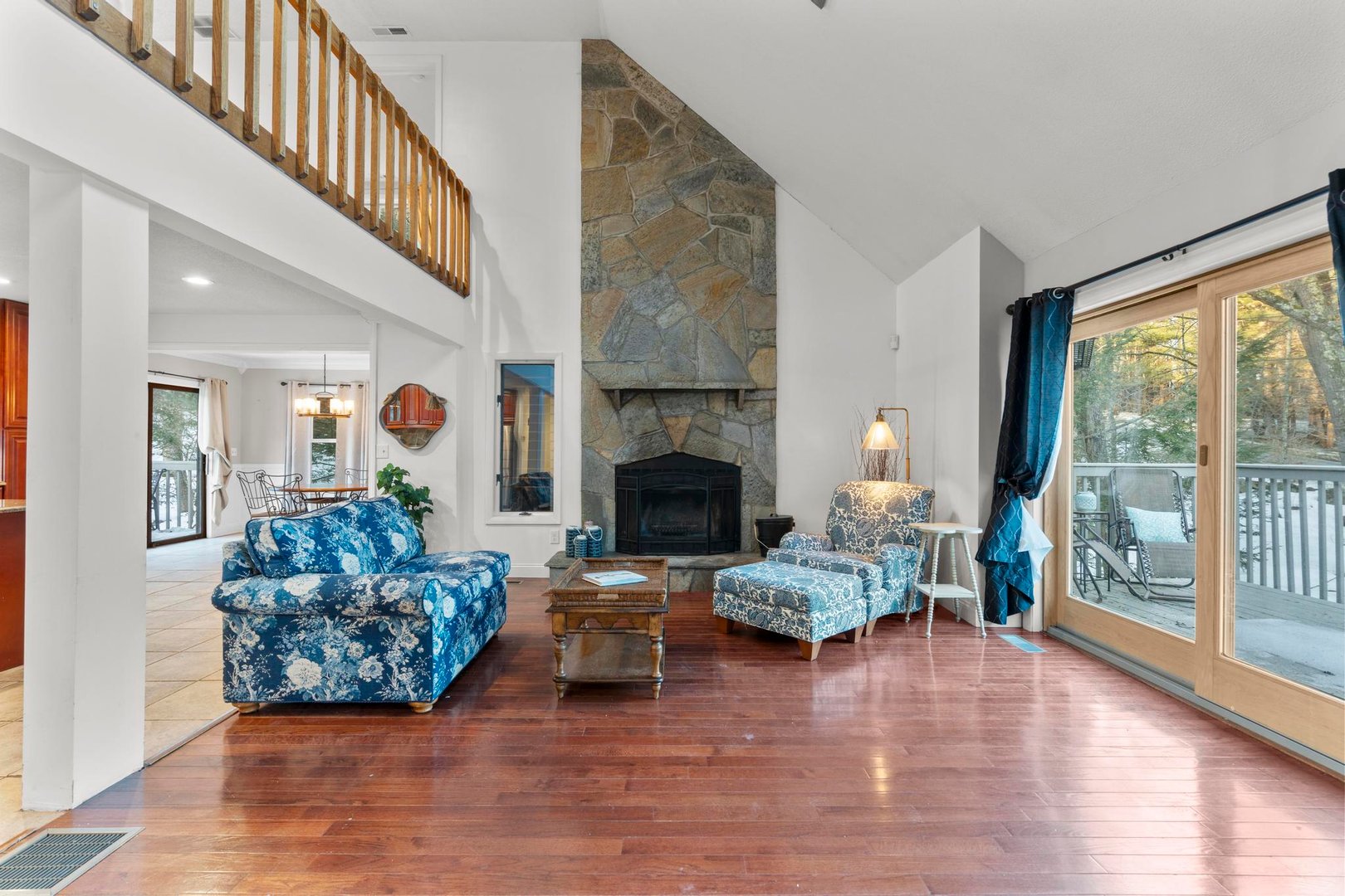 421 East Hyerdale Drive Photo 5