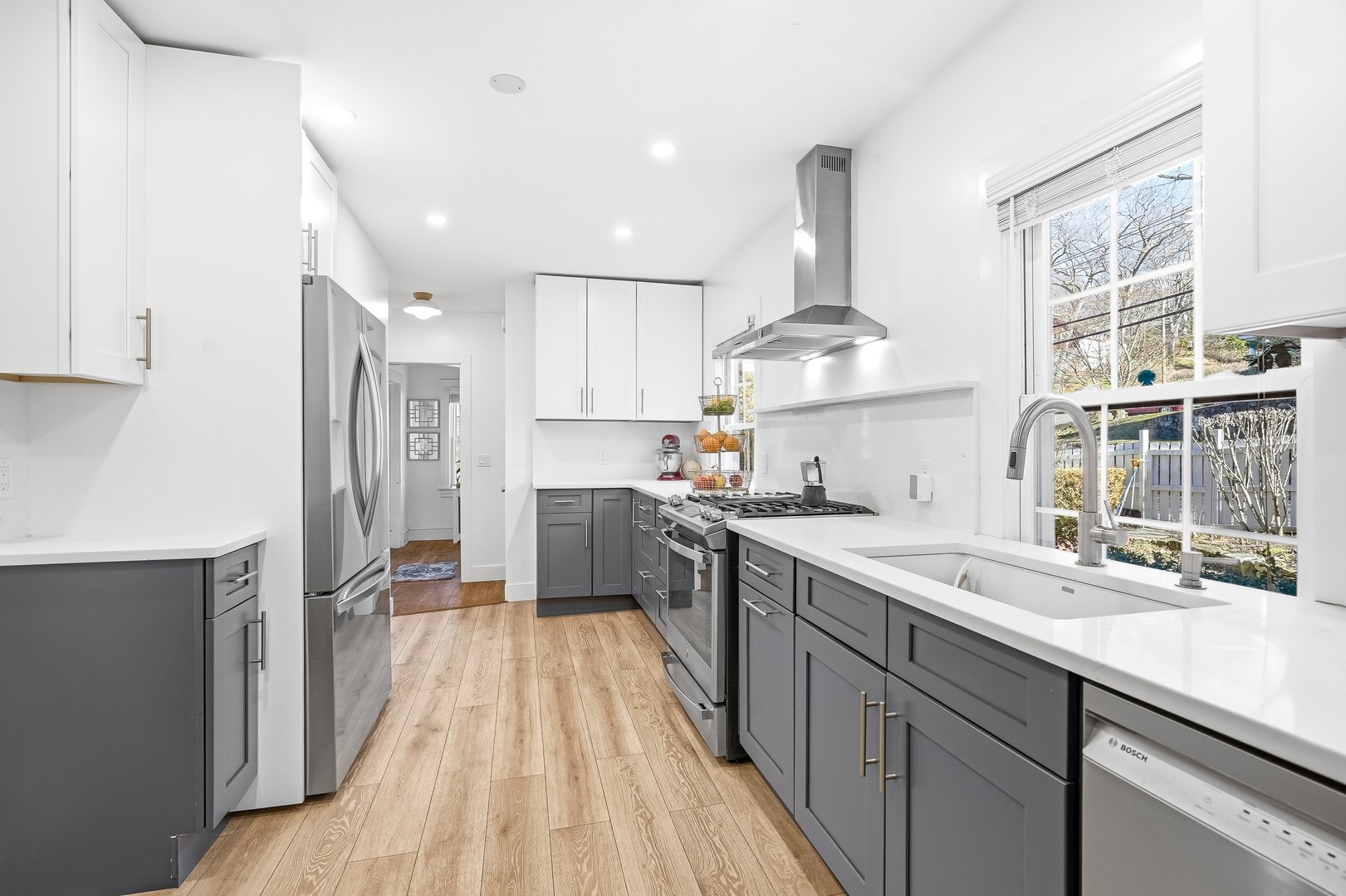 6 Circle Drive Photo 3