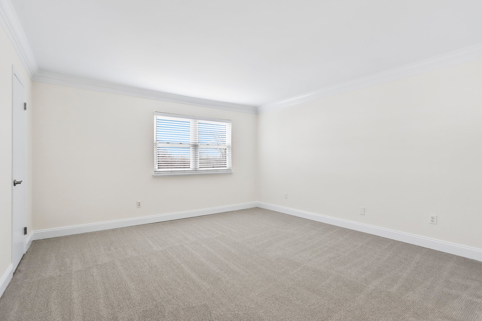 29 Van Buren Avenue  #I7 Photo 14