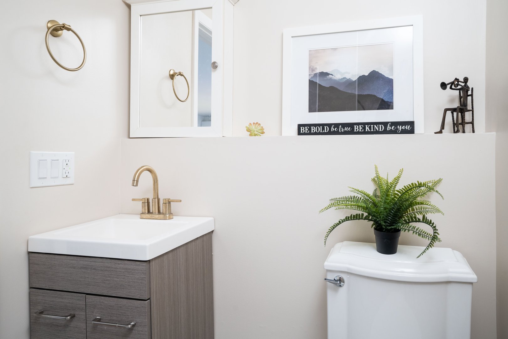 1099 Route 9W S  #2 Photo 5