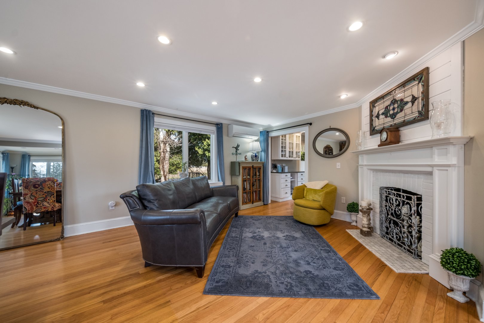 24 Cottage Place Photo 8