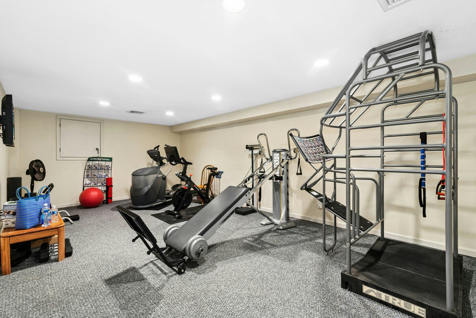 12 Sunset Road Photo 31