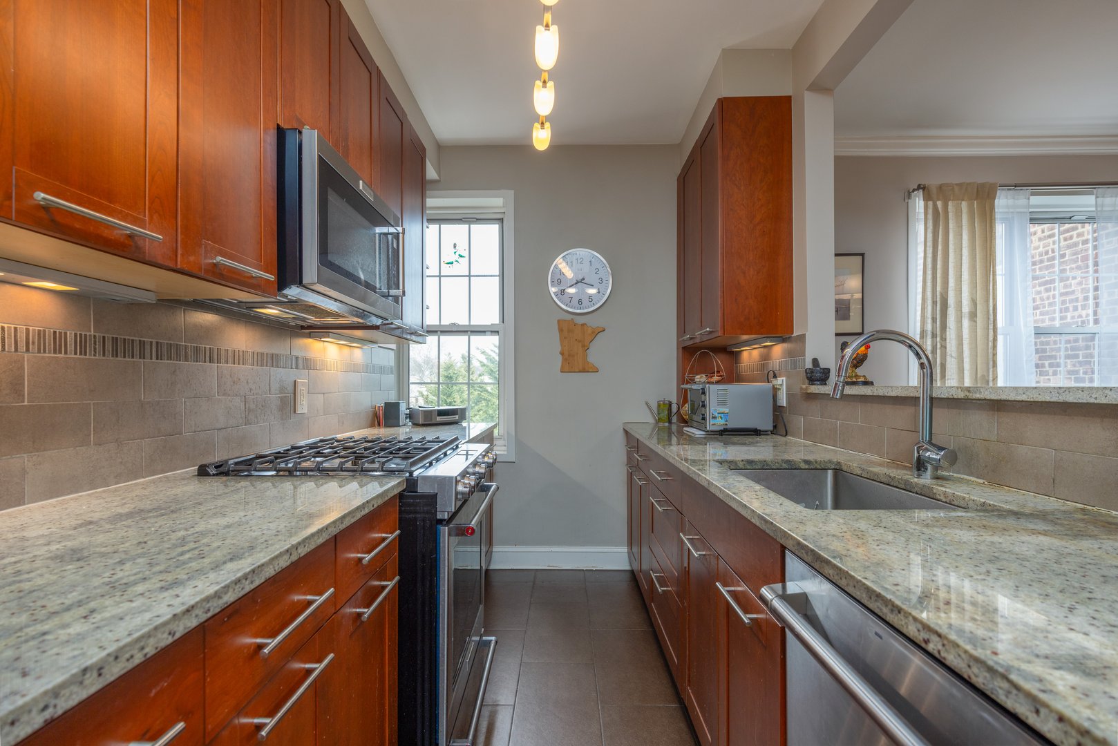 9 Midland Gardens  #4A Photo 9