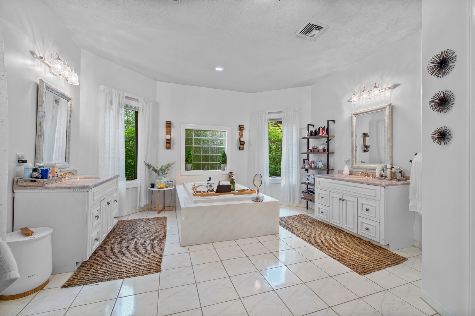 44 Carol Lane Photo 26