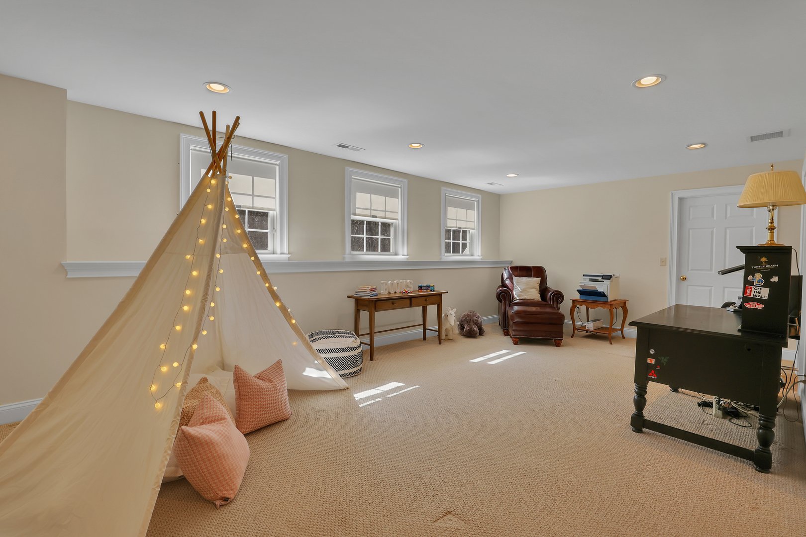 9 White Oak Lane Photo 29