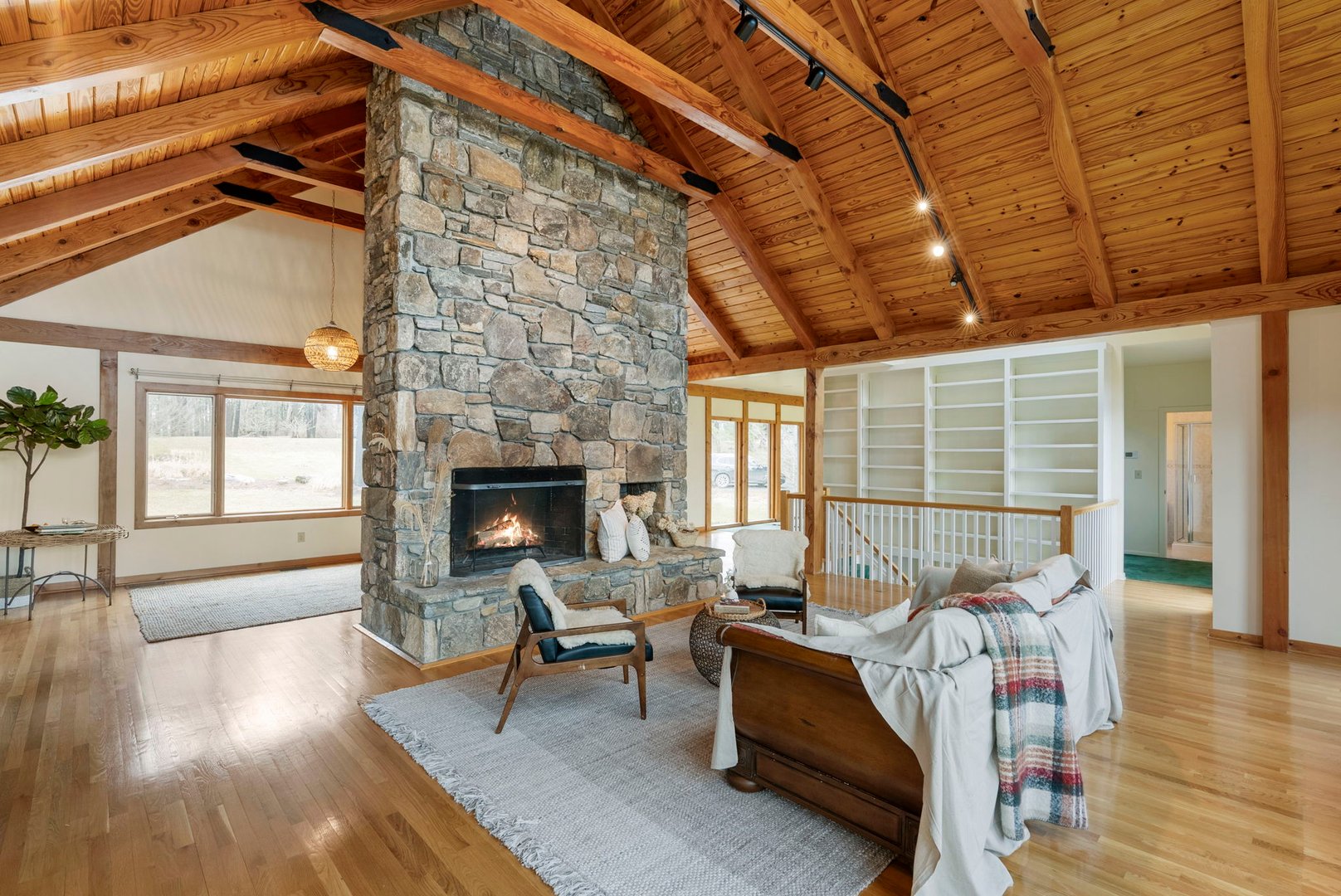 99 Washinee Heights Road Photo 9