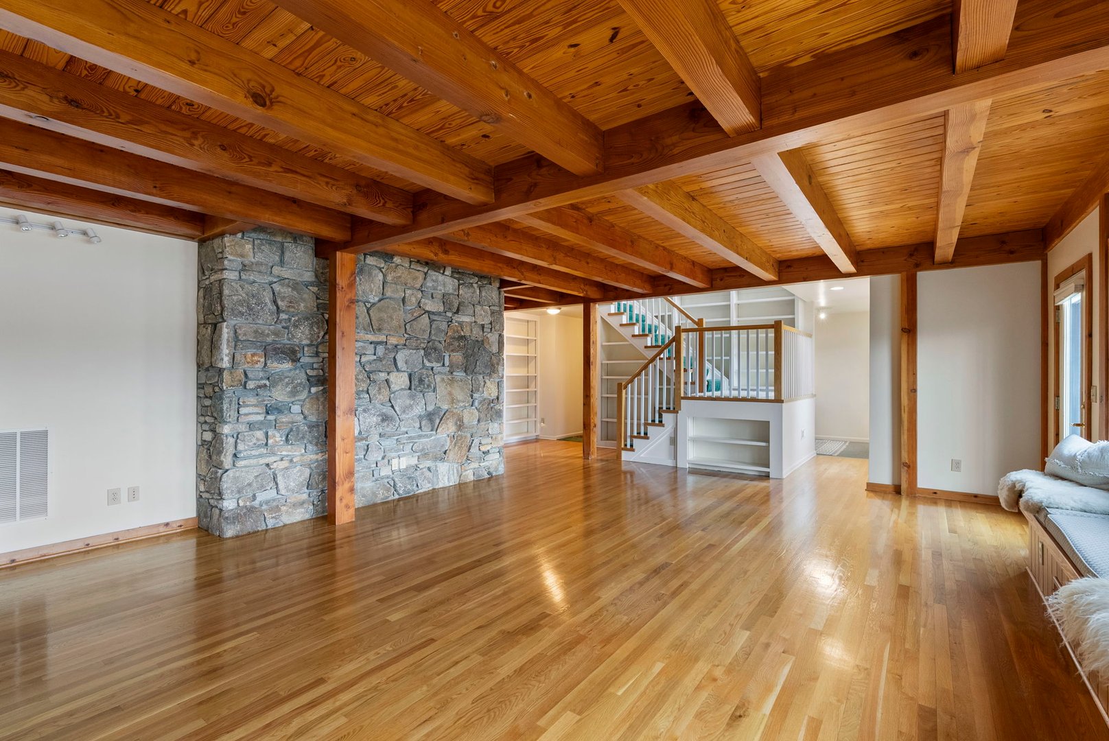 99 Washinee Heights Road Photo 25