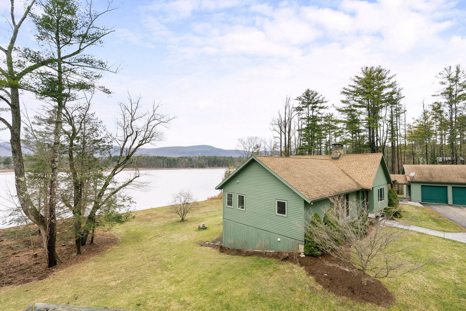 99 Washinee Heights Road Photo 31