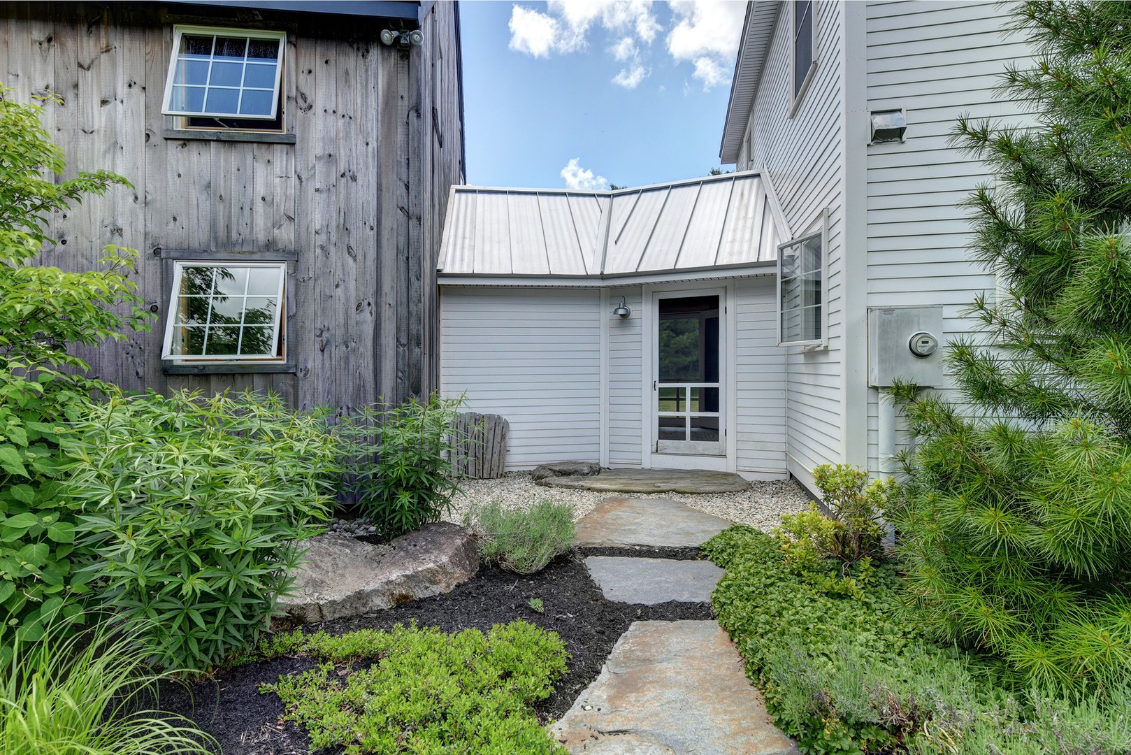 66 Access Rd Photo 6