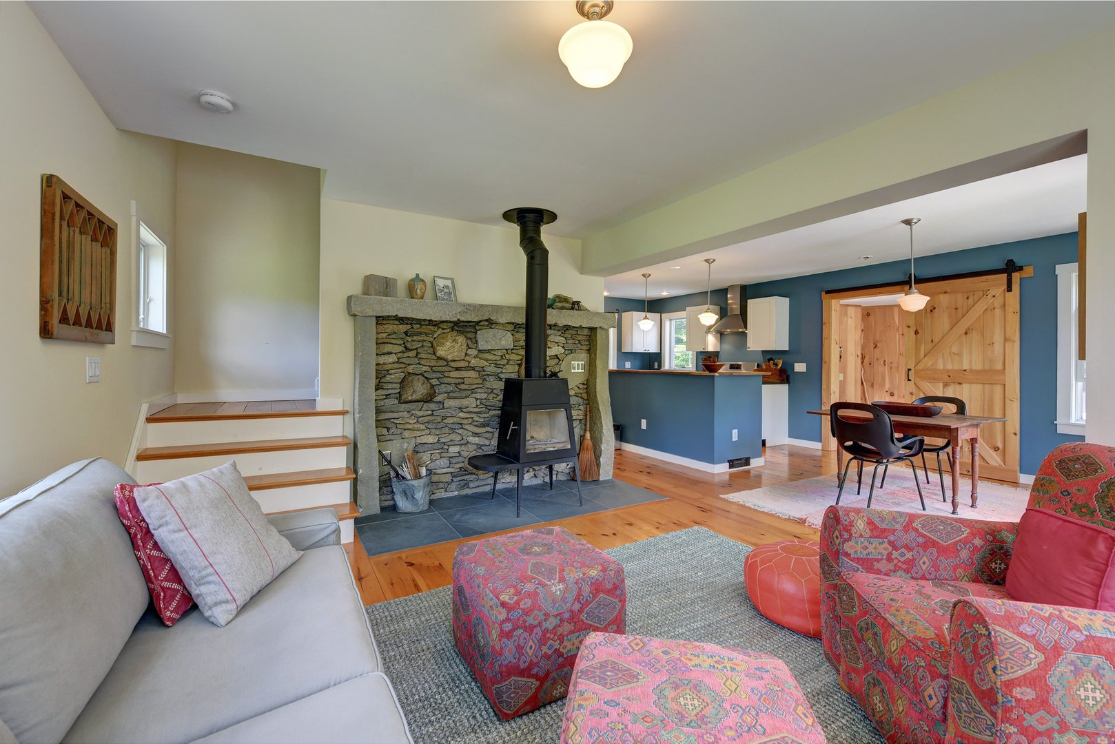 66 Access Rd Photo 23