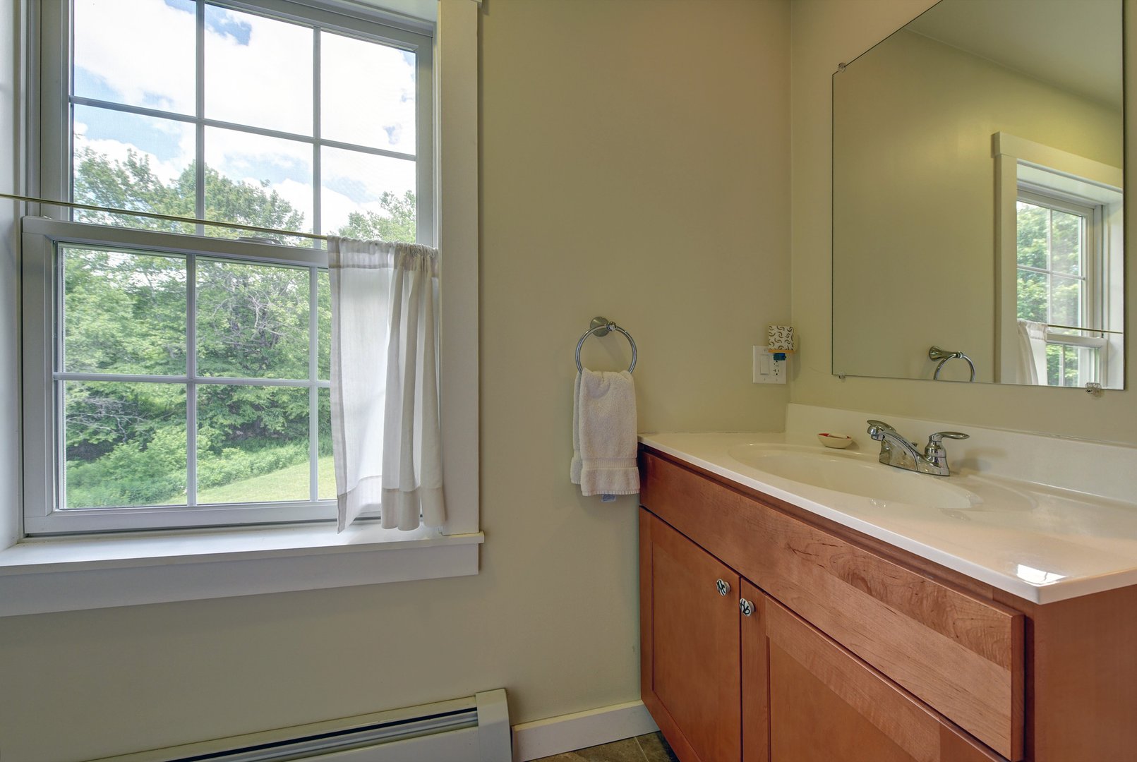 66 Access Rd Photo 37