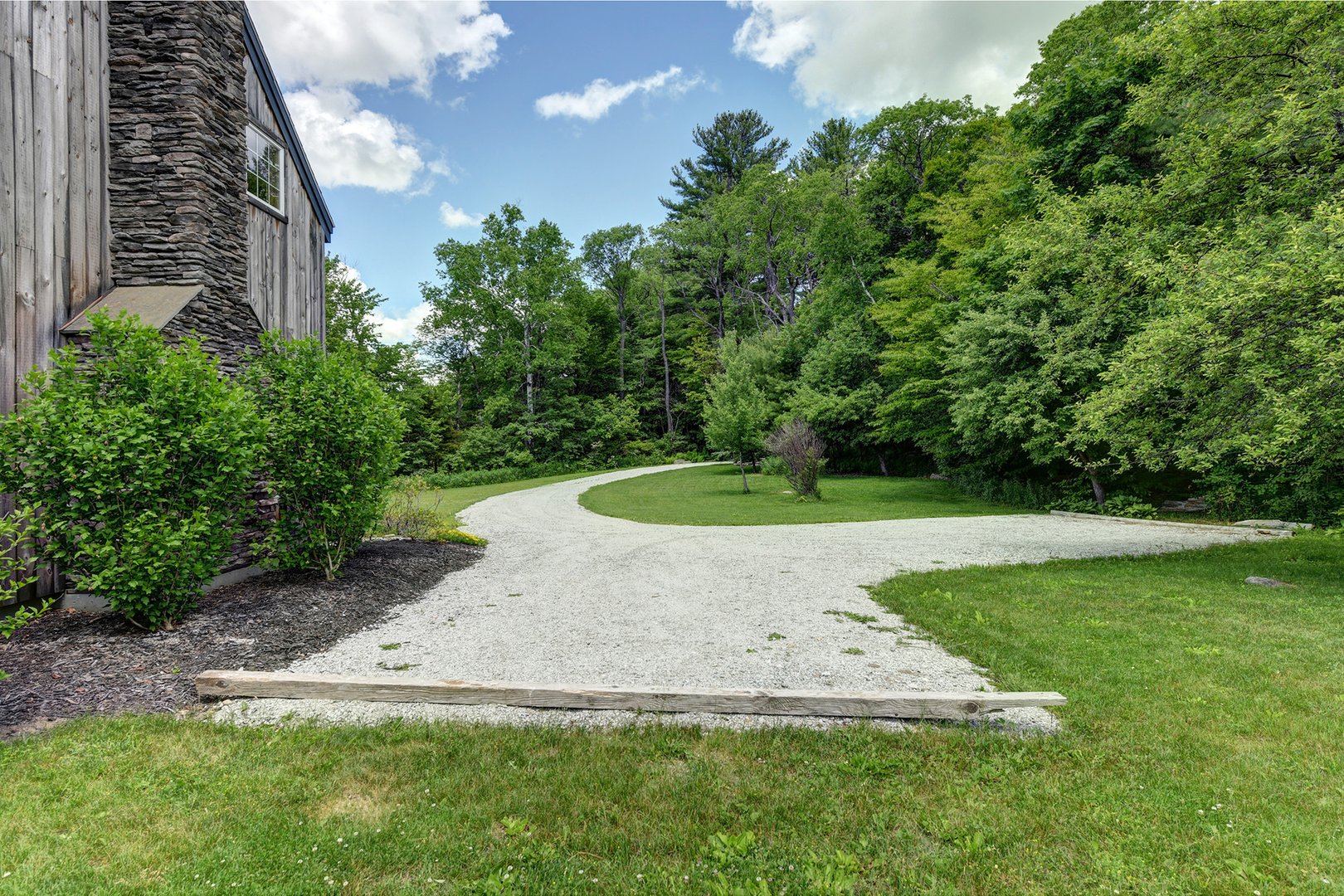 66 Access Rd Photo 44