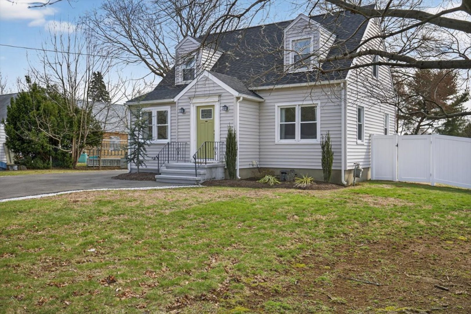 45 Walnut Street Photo 3