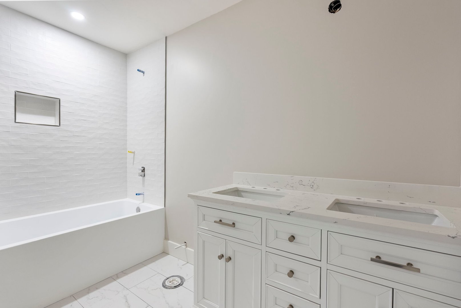 2 Pickett Road Photo 30