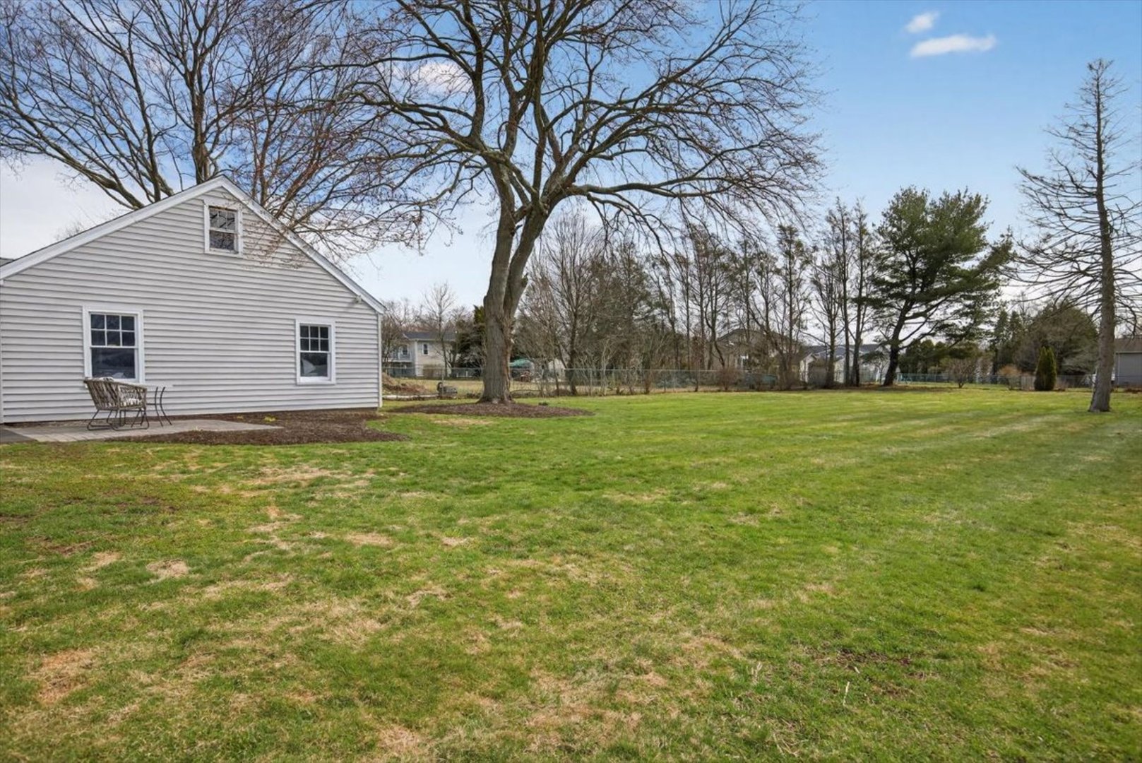 45 Walnut Street Photo 32