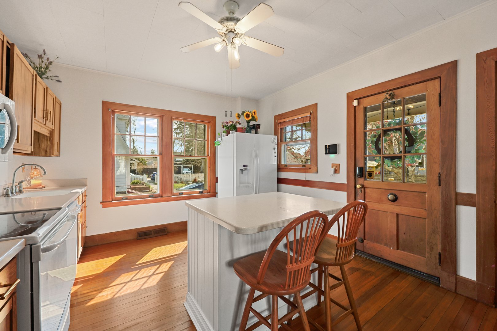 1720 Whitney Avenue Photo 13