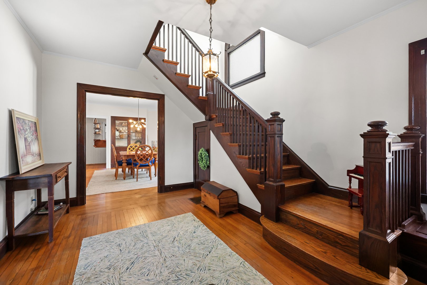 1720 Whitney Avenue Photo 17