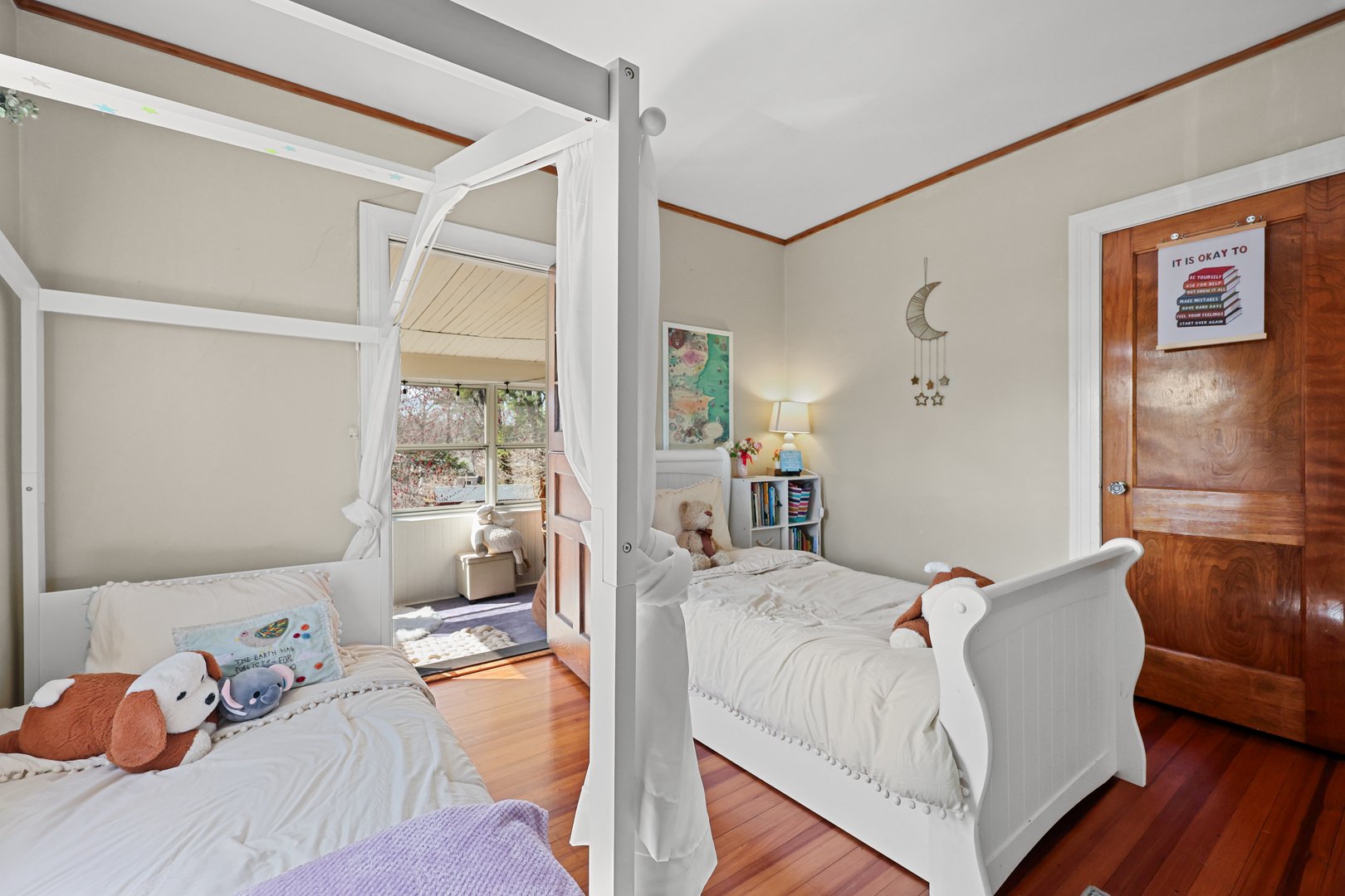 1720 Whitney Avenue Photo 21