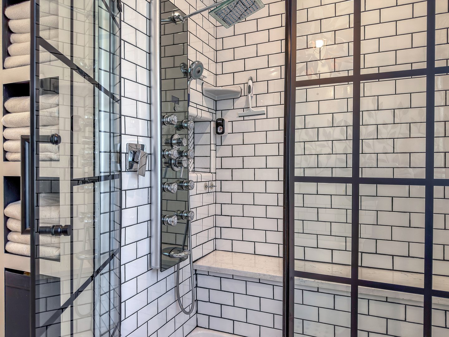 4 Darien Road Photo 23