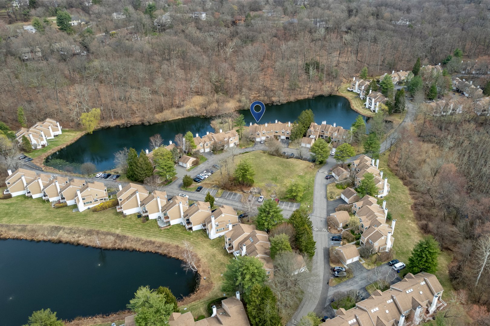 88 Farm Lake Crescent Road Photo 22