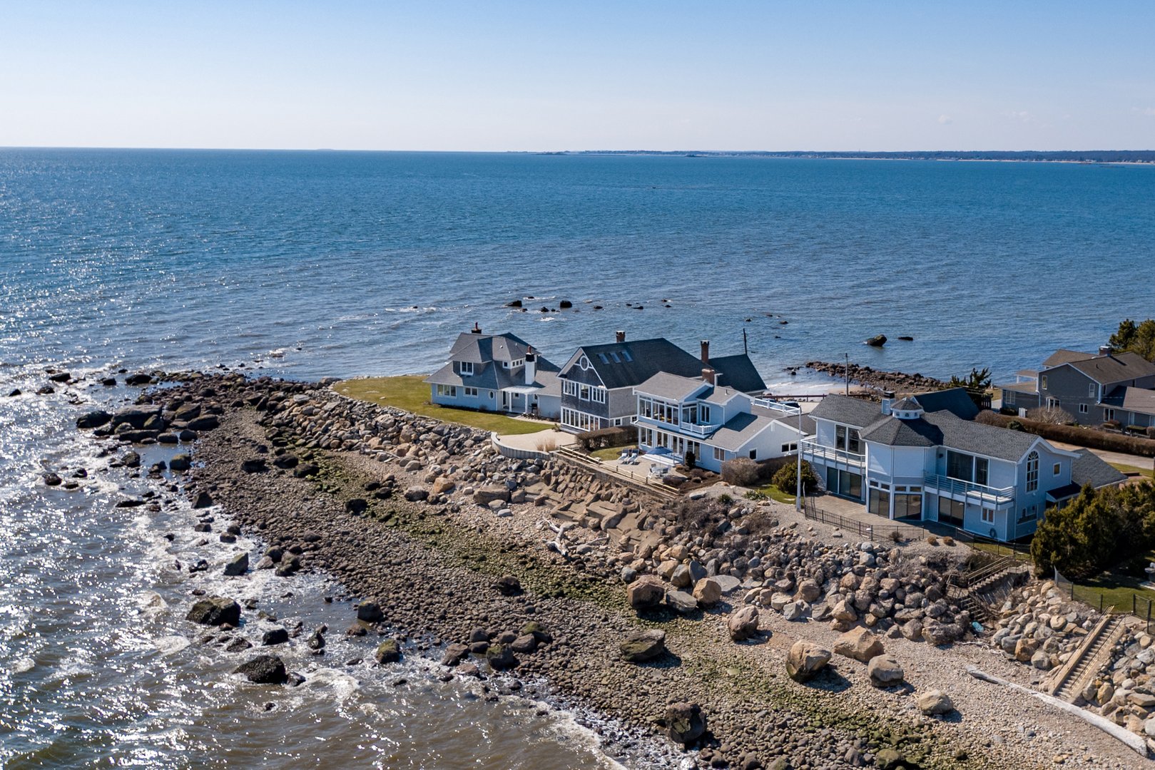 6 Point Road Photo 8