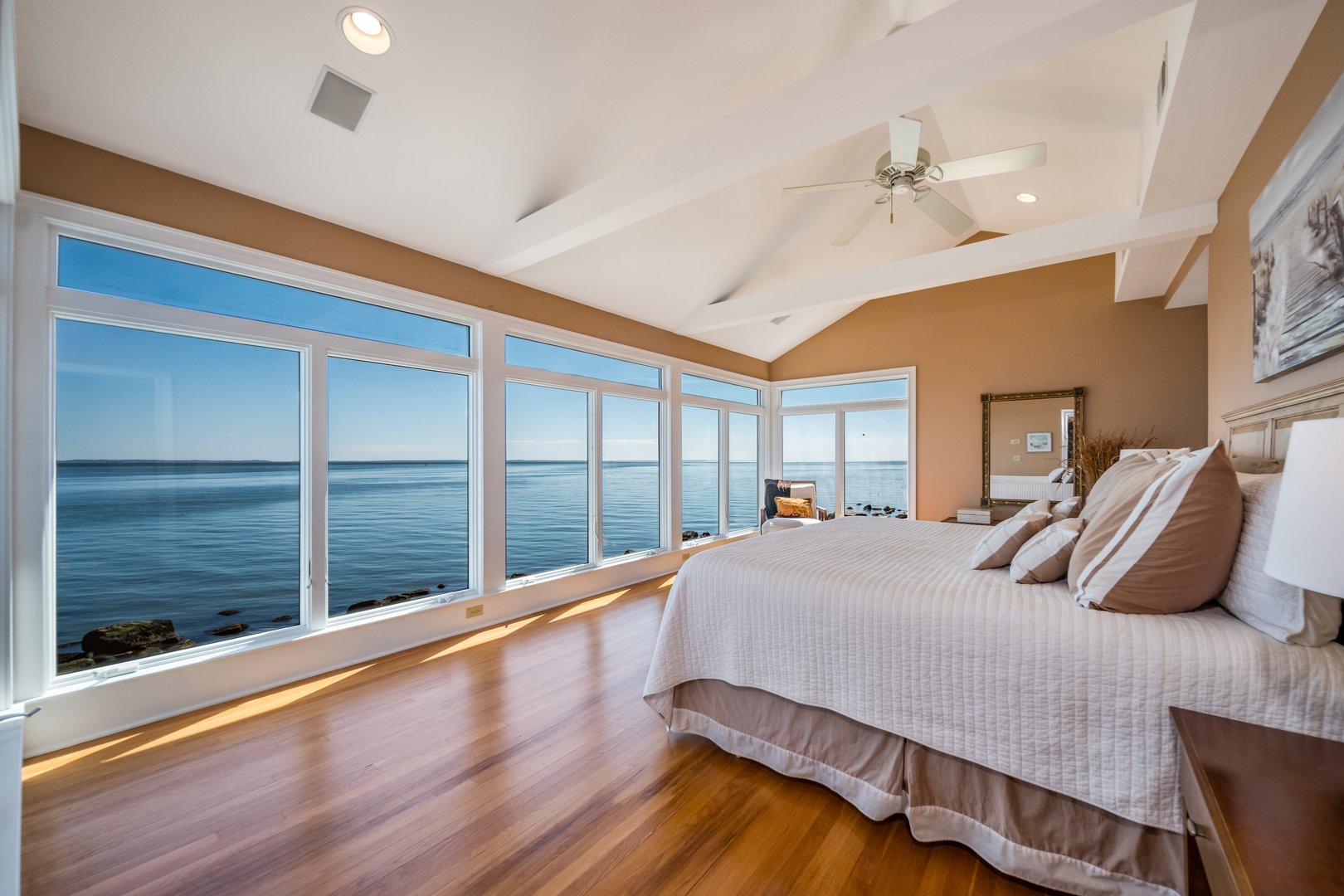 6 Point Road Photo 33