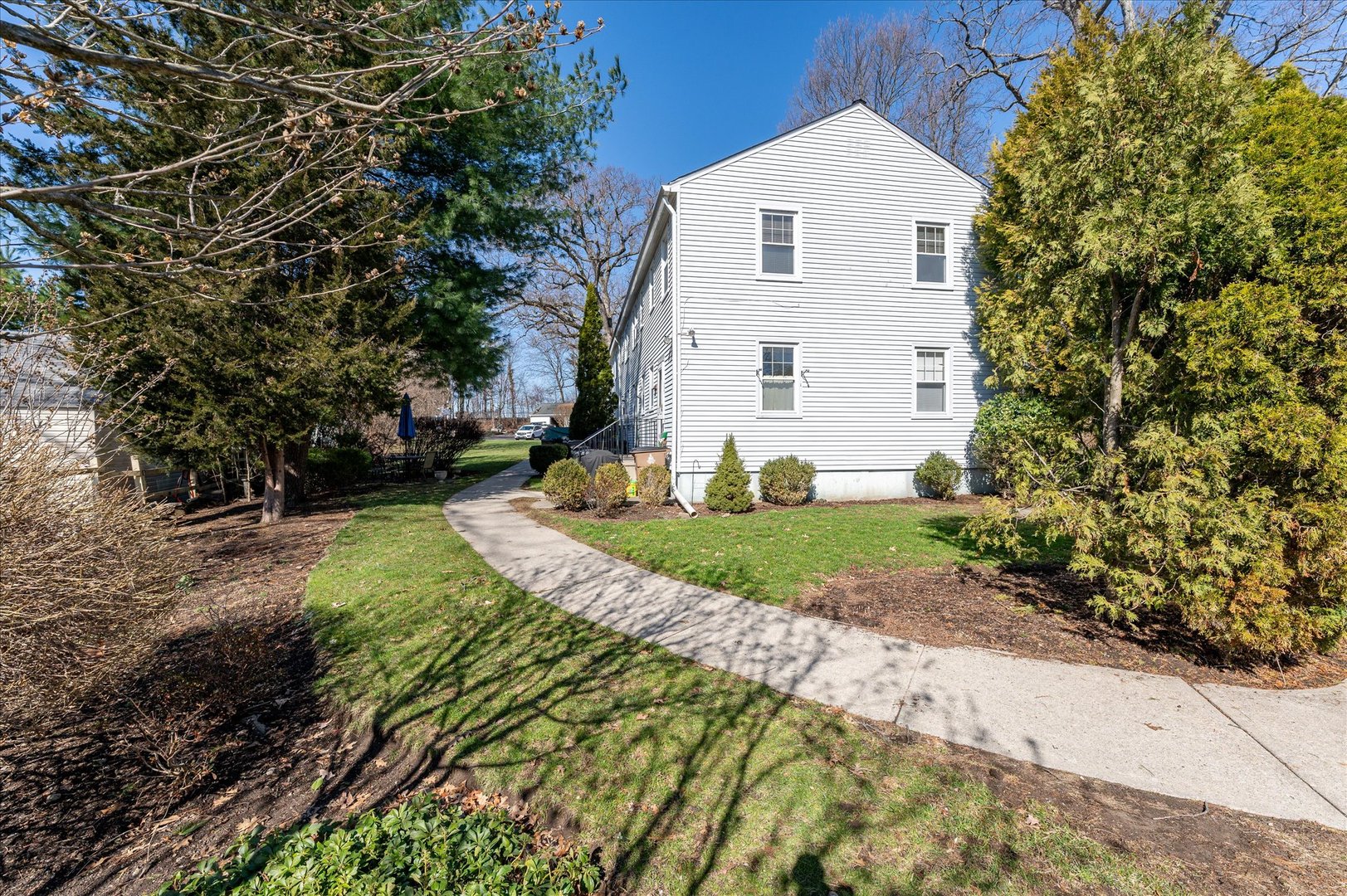 453 Sylvan Knoll Road Photo 8