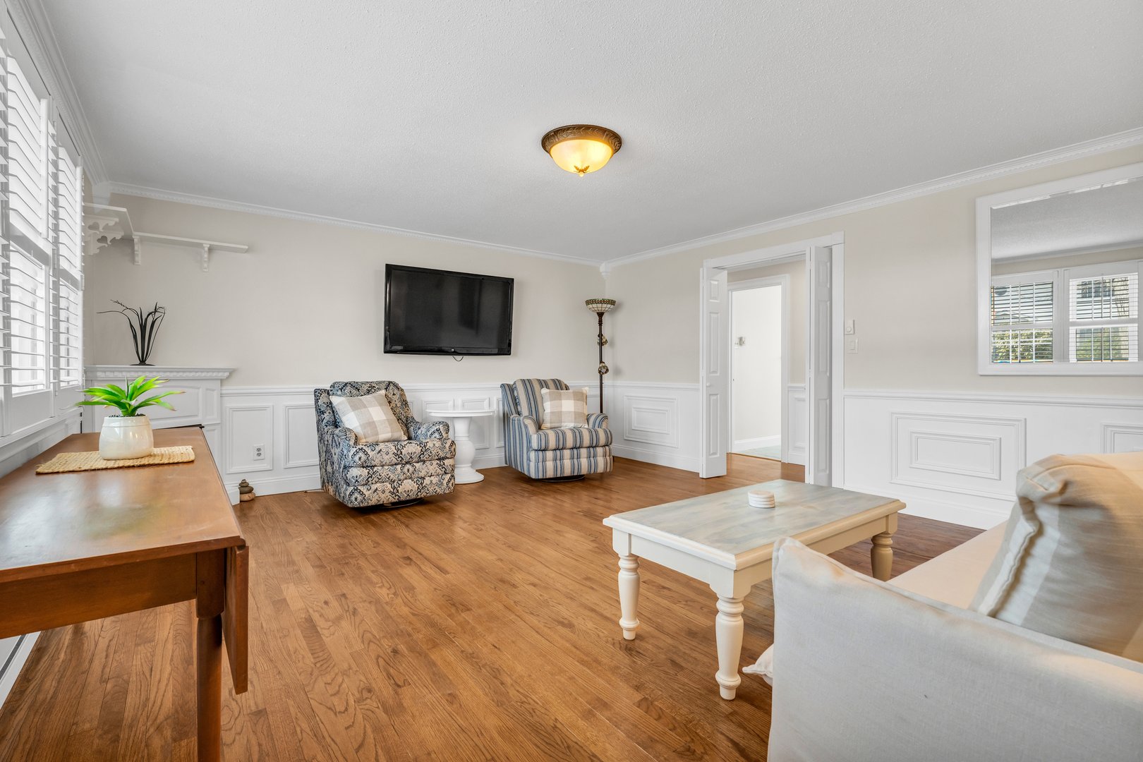 280 East Main Street  #B5 Photo 6