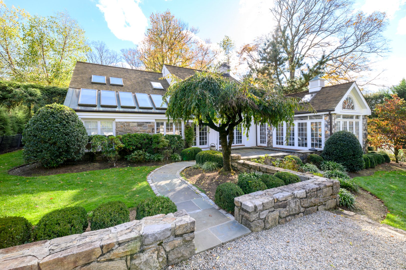 1 Westview Lane Photo 2