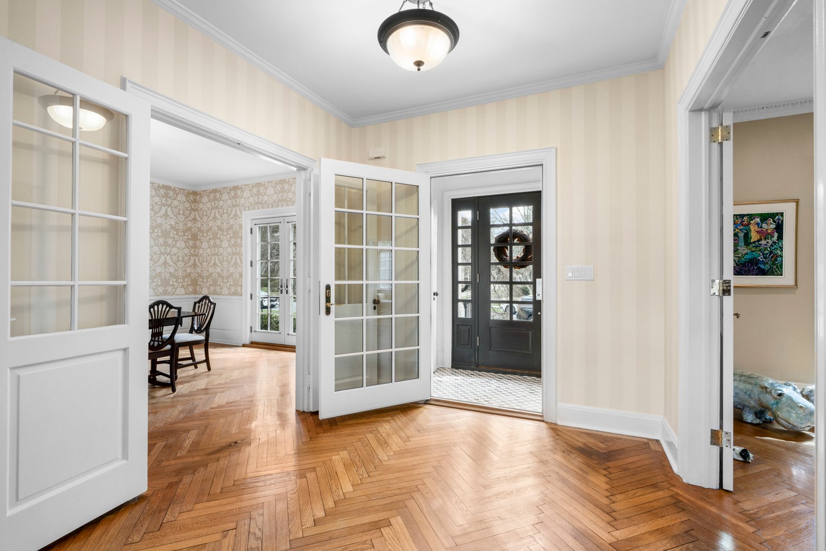 80 Forest Avenue Photo 4