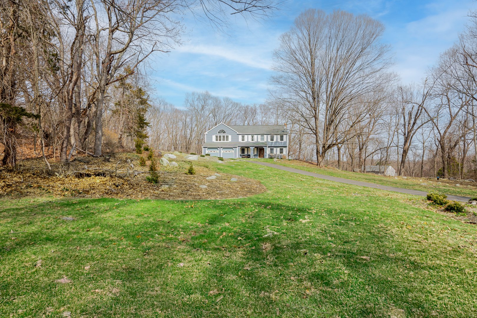 11 Joan Drive Photo 3