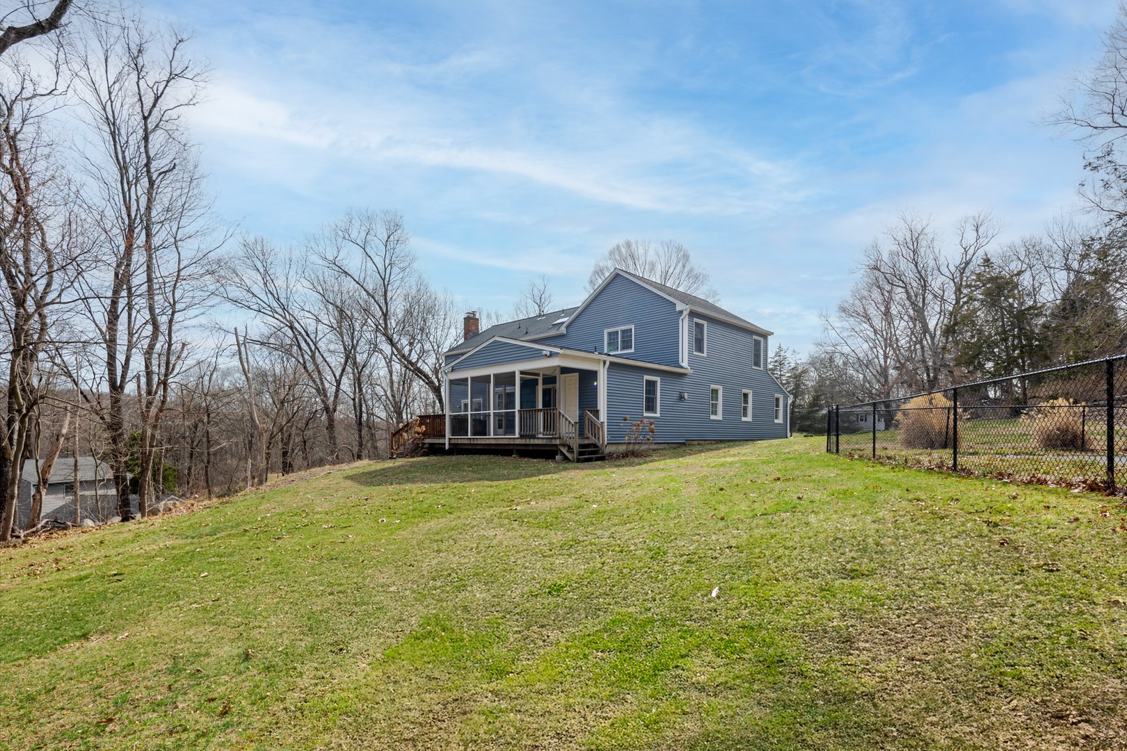 11 Joan Drive Photo 5