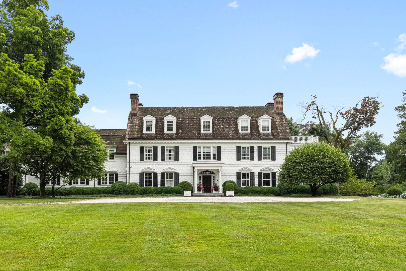 1619 Purchase Street Photo 5