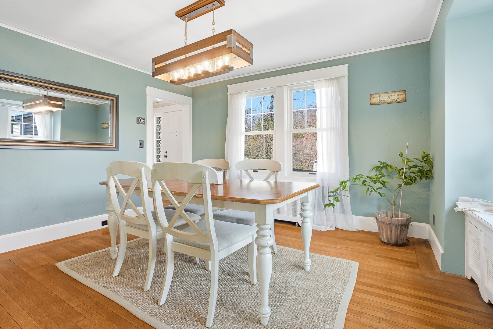 68 Allen Street Photo 11