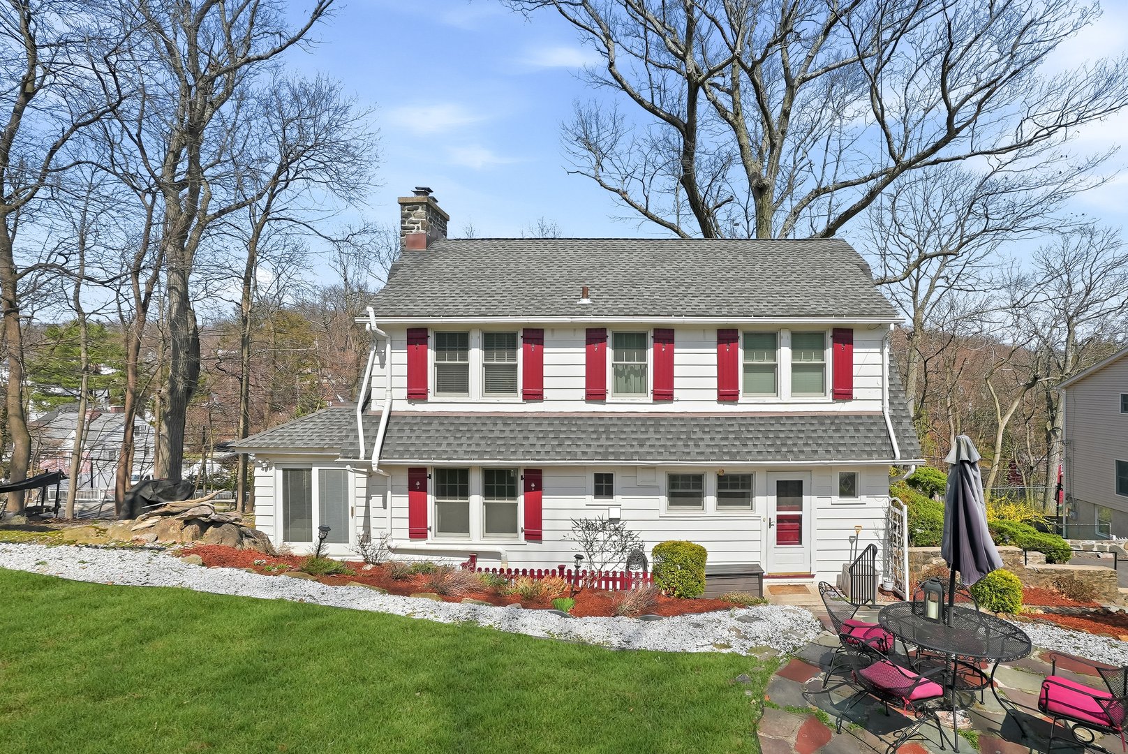 68 Allen Street Photo 27