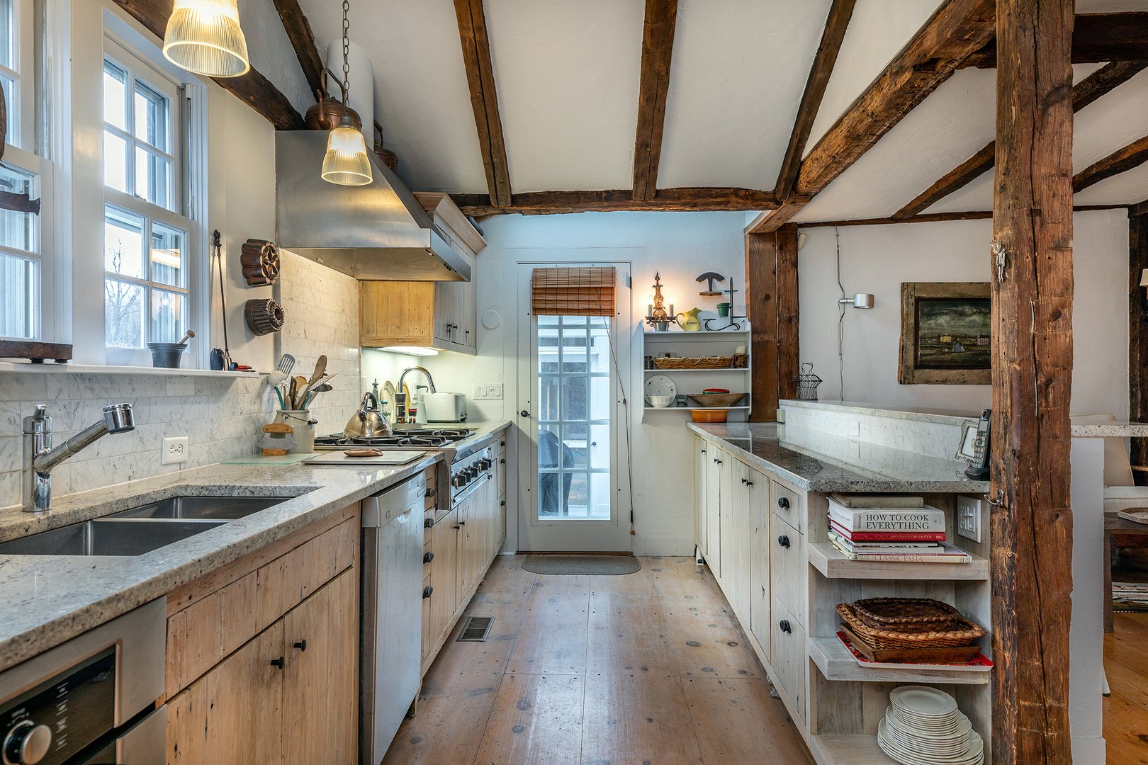 197 Skyline Ridge Road Photo 15