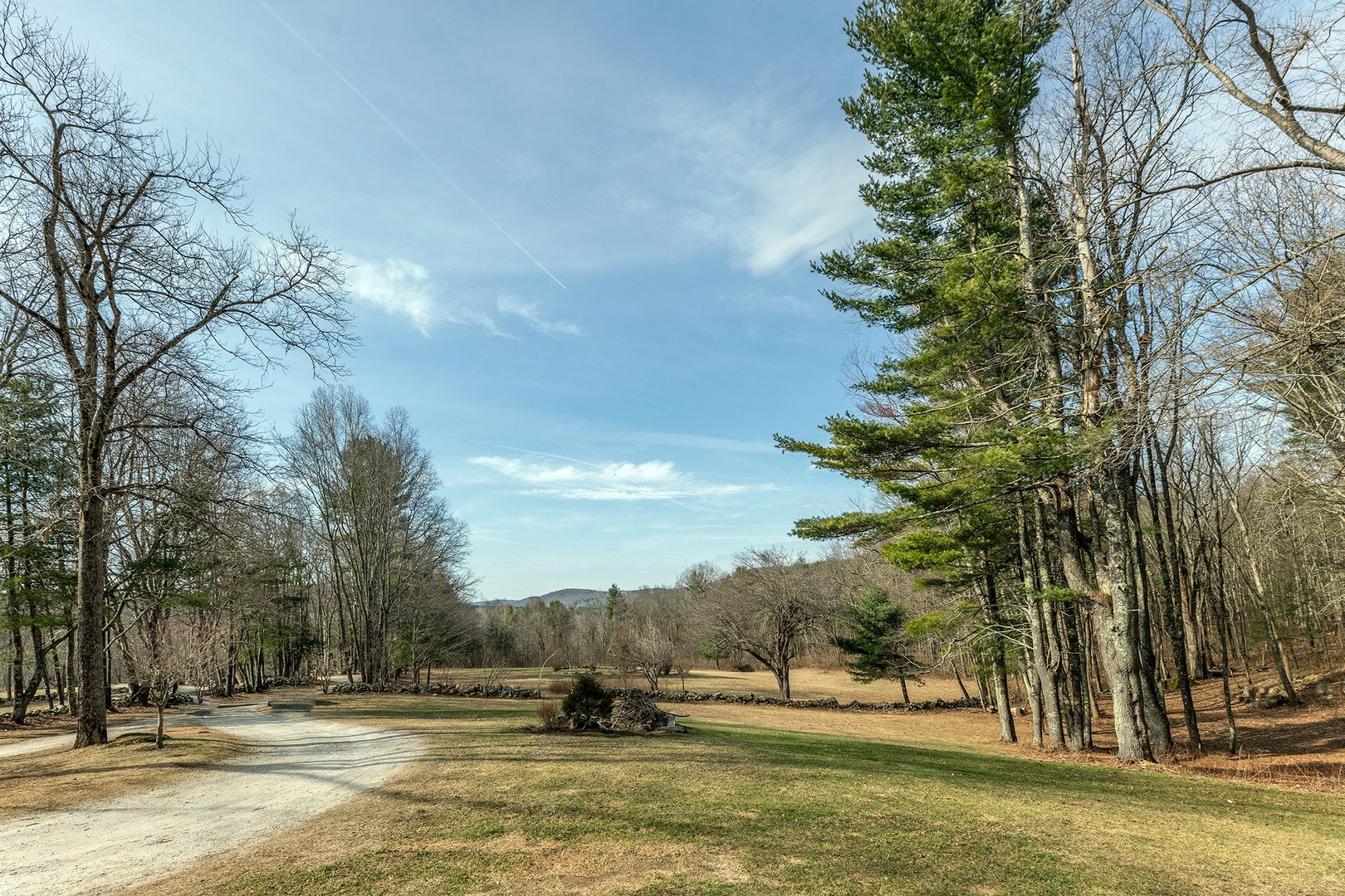 19 Hollenbeck Road Photo 2