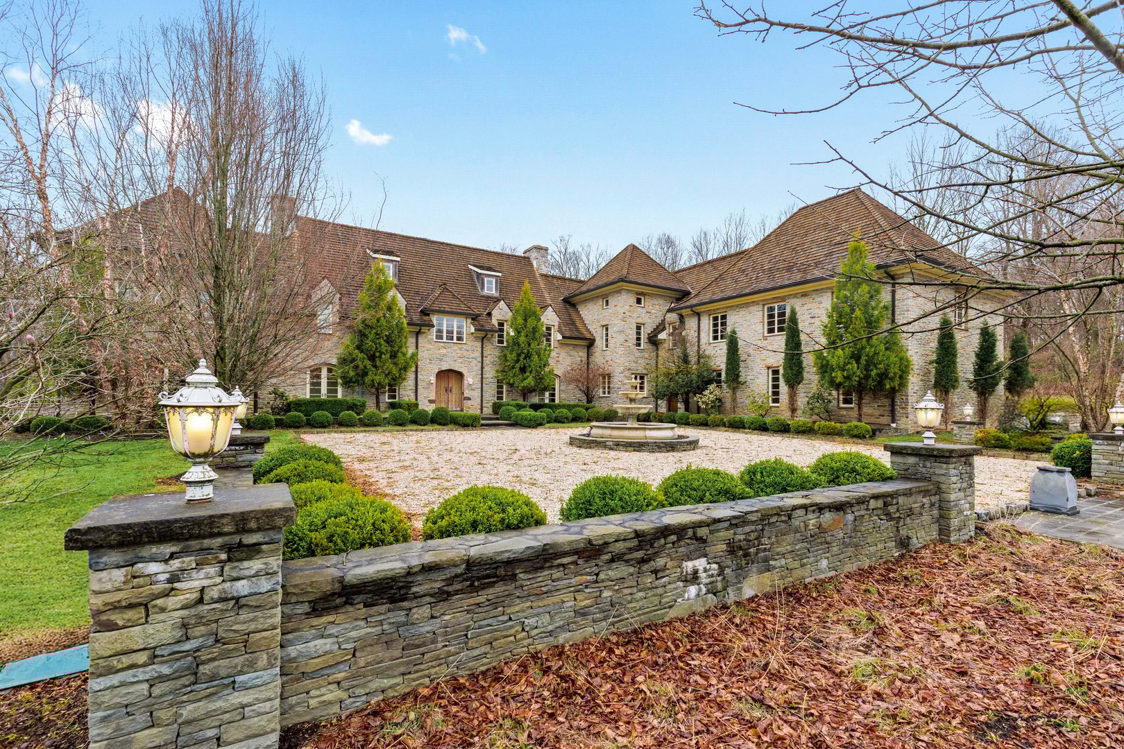 72 Guard Hill Road Photo 4