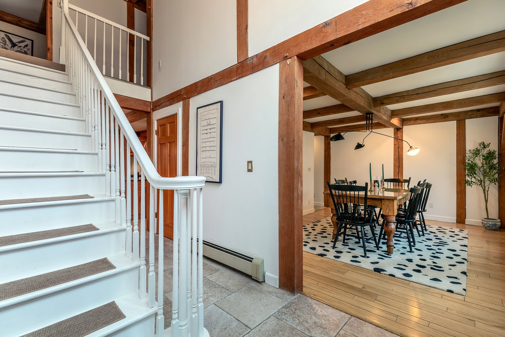 24 Hickory Lane Photo 4