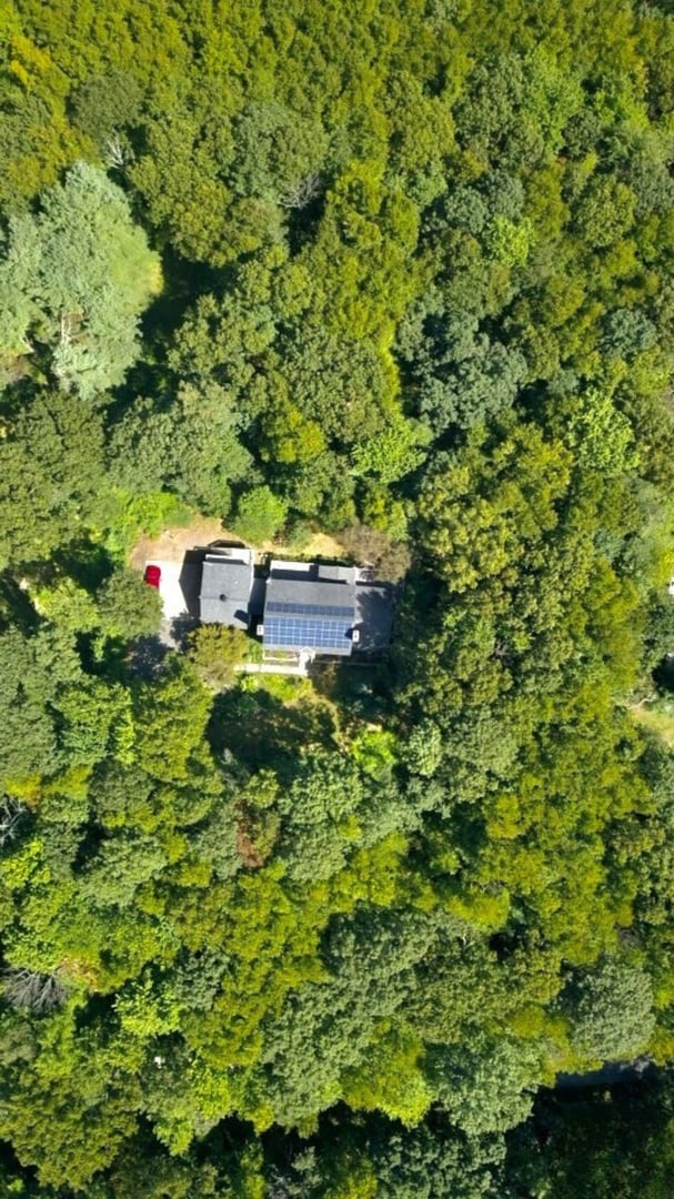 24 Hickory Lane Photo 28