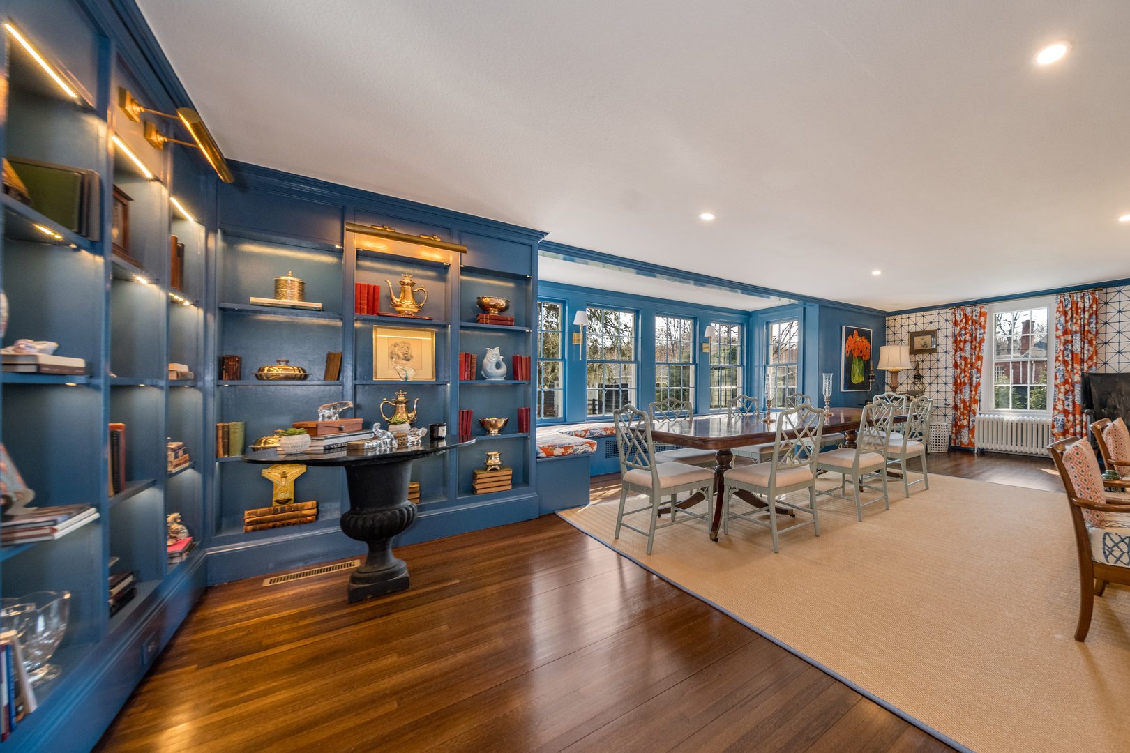 88 Main Street Photo 10