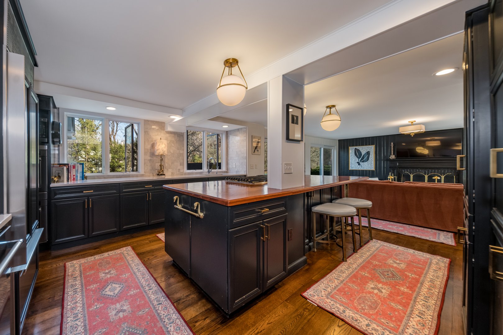 88 Main Street Photo 14