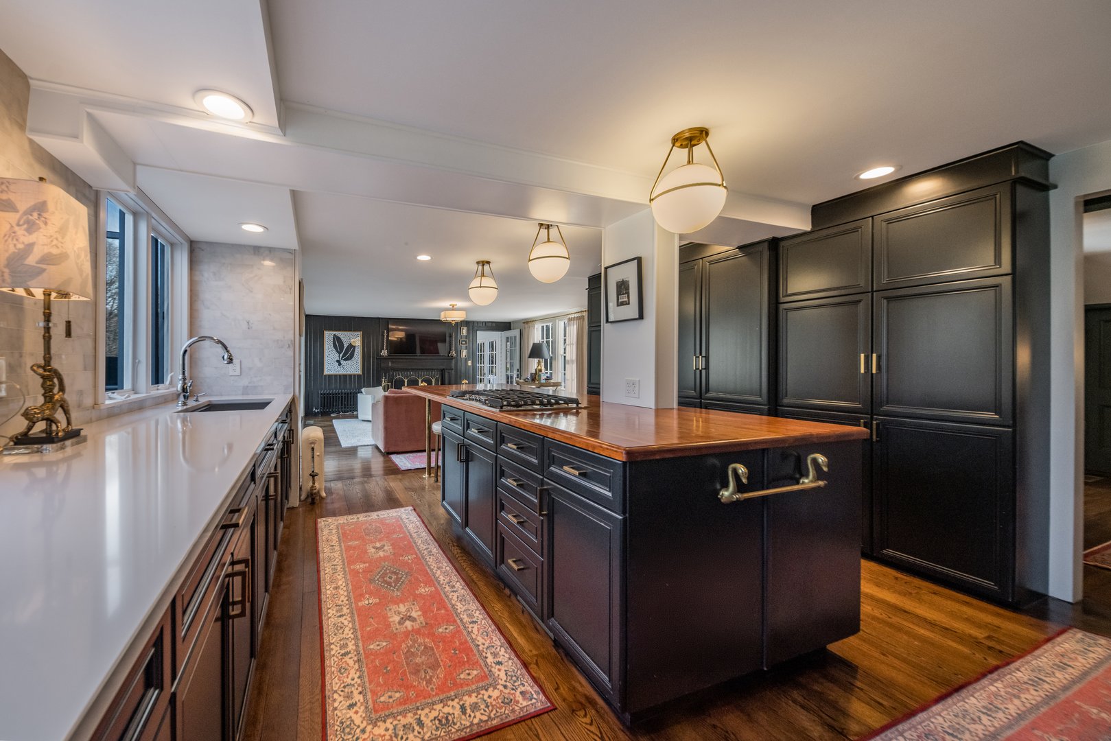 88 Main Street Photo 15