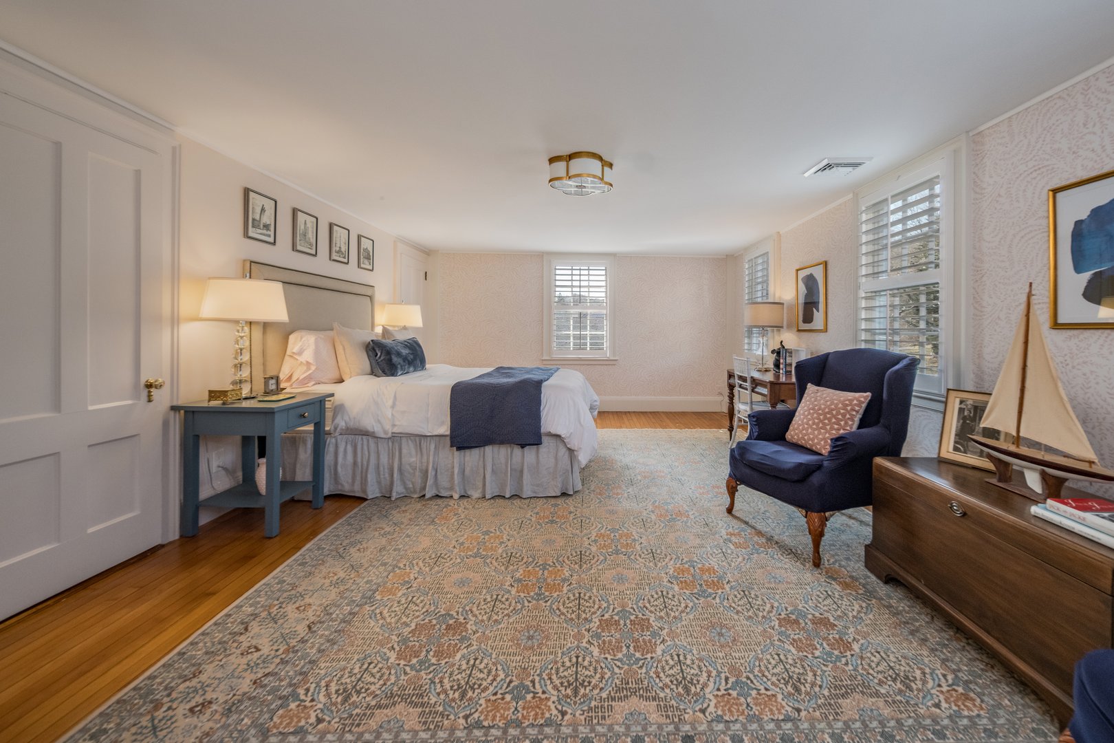 88 Main Street Photo 30