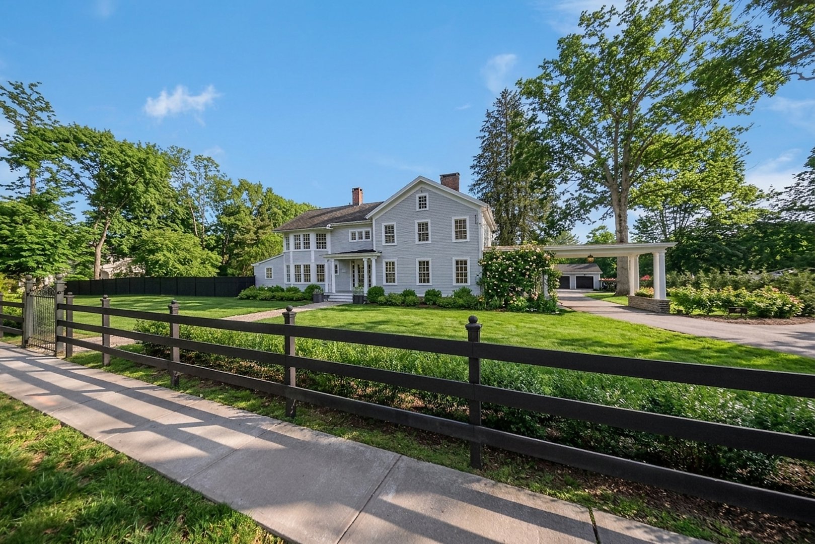 88 Main Street Photo 36