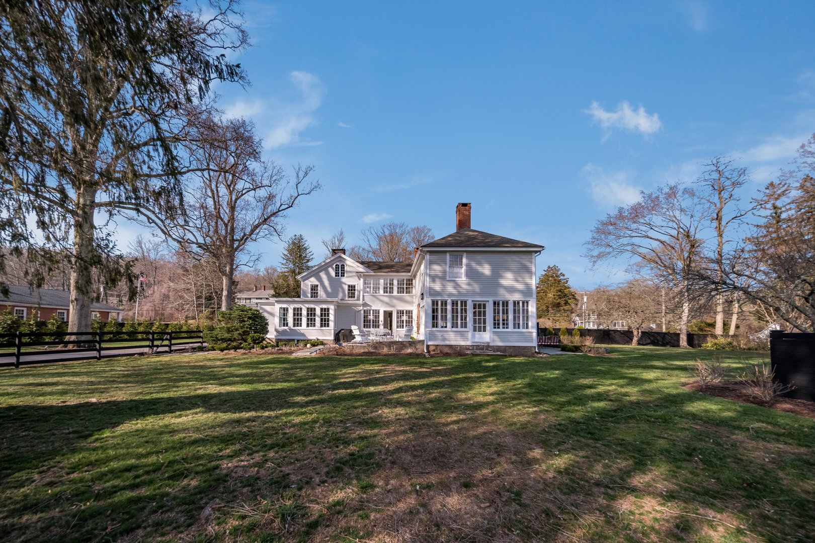 88 Main Street Photo 39