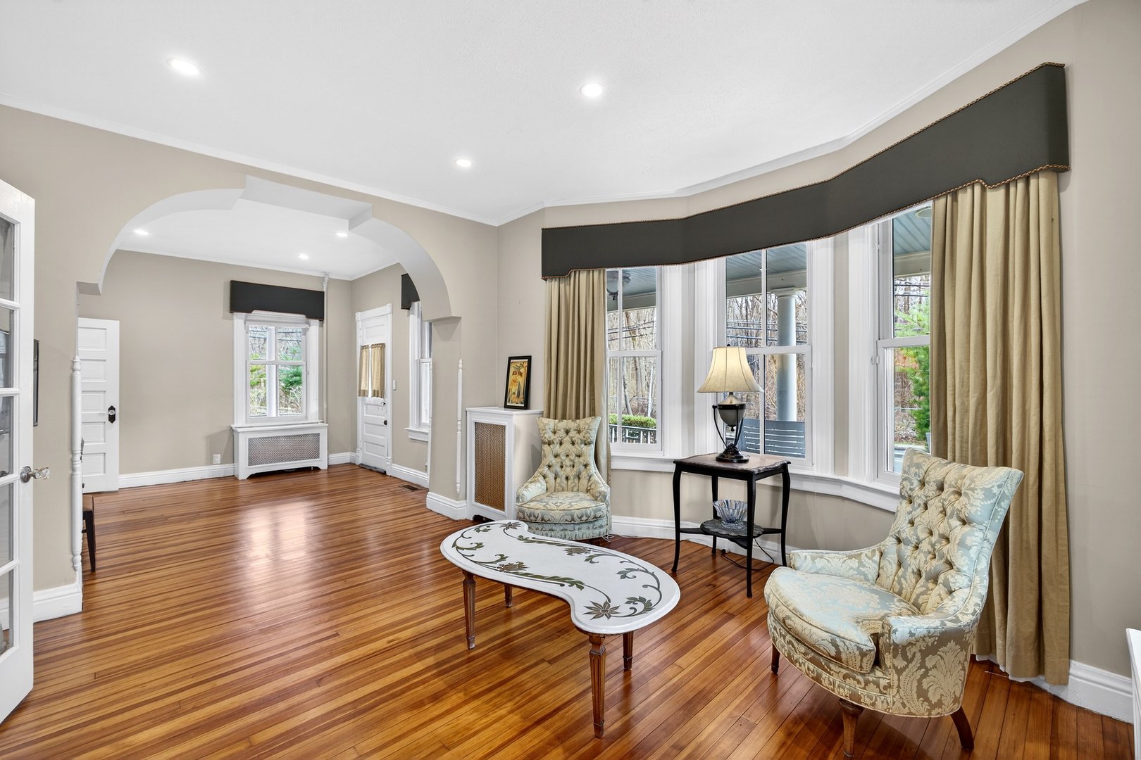 247 Broadway Photo 6